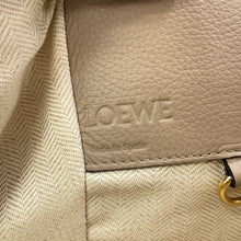 Load image into Gallery viewer, LOEWE hammock SandA538S35X51 2150 Soft Grained Calf Leather Size Small
