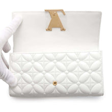 将图像加载到图库查看器中，LOUIS VUITTON Portefeuille Capucine White M11417 Monogram・Flower/Lamb Leather
