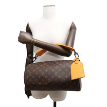 将图像加载到图库查看器中，LOUIS VUITTON Soft Polochon NoirM46691 Monogram Macassar Canvas
