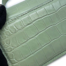 将图像加载到图库查看器中，BALENCIAGA Logo Shoulder Bag Light Green679863 Embossed Leather
