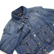 Load image into Gallery viewer, CHANEL Washed Denim Jacket Size 34 BlueP76746 Cotton100%
