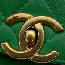 Load image into Gallery viewer, CHANEL Matelasse Top Handle 2WAY Green Lambskin
