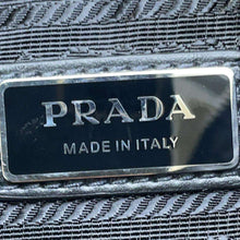 将图像加载到图库查看器中，PRADA Triangle Logo Shoulder Bag Black2VH165 Vittero Dino Leather
