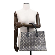 Load image into Gallery viewer, LOUIS VUITTON Onthego Noir/WhiteM46448 Monogram・Jacquard Denim Size MM
