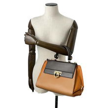 将图像加载到图库查看器中，Ferragamo Gancini 2WAY Handbag Brown21 E530 Leather
