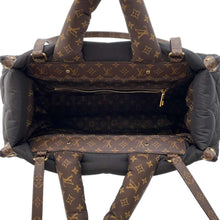 Load image into Gallery viewer, LOUIS VUITTON Onthego NoirM21069 Recycled MetallicNylon Monogram Size MM
