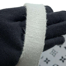 Load image into Gallery viewer, LOUIS VUITTON Horizon software GrisM20129 Monogram・Jacquard Knit Size 2R55
