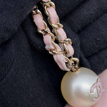 Load image into Gallery viewer, CHANEL Matelasse Chain Flap Coin Purse PinkAP2119 Caviar Leather
