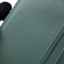 将图像加载到图库查看器中，CELINE Medium Strap Wallet Green10B643BRU Leather
