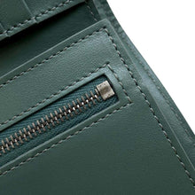 将图像加载到图库查看器中，CELINE Medium Strap Wallet Green10B643BRU Leather
