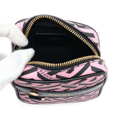 Load image into Gallery viewer, Pouch Pink/Black Leather
