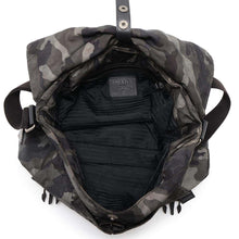 将图像加载到图库查看器中，PRADA Camouflage Shoulder Bag Green/Black Nylon
