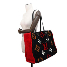 Load image into Gallery viewer, LOUIS VUITTON Onthego Noir/RedM55421 Monogram / Teddy Size GM
