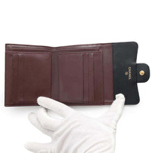 将图像加载到图库查看器中，CHANEL Matelasse compact wallet BlackA82288 Lambskin
