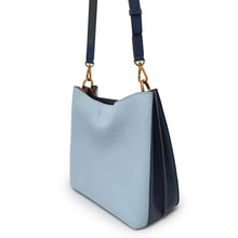 将图像加载到图库查看器中，MCM Shoulder Bag Light Blue/Blue Leather
