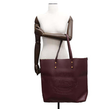 Load image into Gallery viewer, BURBERRY Crest Tote bold Leather
