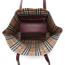 Load image into Gallery viewer, BURBERRY Crest Tote bold Leather
