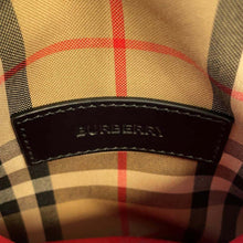 将图像加载到图库查看器中，BURBERRY Nova Check Shoulder Phone Case Beige/Black8026664 Nylon
