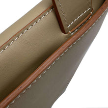 将图像加载到图库查看器中，BURBERRY Handle pouch Beige8020899 Leather
