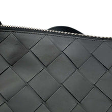 将图像加载到图库查看器中，Bottega Veneta MAXI INTRECCIATO MESSENGER BAG Black620537 Leather
