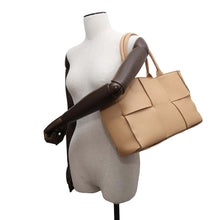 Load image into Gallery viewer, Bottega Veneta Maxi INTRECCIATO Arco Tote Beige609175 Leather Size Medium
