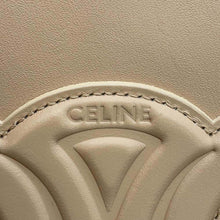 将图像加载到图库查看器中，CELINE Triomphe Shoulder Bag Beige113783DU3 Leather
