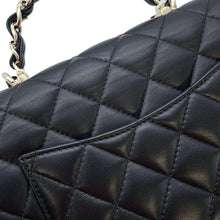 将图像加载到图库查看器中，CHANEL Top handle Matelasse 2way Chain Shoulder BlackAS2431 Lambskin
