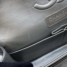 Load image into Gallery viewer, CHANEL Matelasse V Stitch ChainShoulder SilverA01112 Caviar Leather
