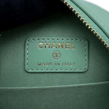 将图像加载到图库查看器中，CHANEL Round Shoulder Bag Light GreenA70657 Lambskin
