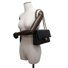 Load image into Gallery viewer, CHANEL Double Flap Matelasse ChainShoulder BlackA01112 Lambskin Size 25
