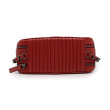 将图像加载到图库查看器中，CHANEL Camera bag Red Lambskin
