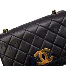 将图像加载到图库查看器中，CHANEL Jumbo Matelasse Shoulder Bag Black Lambskin
