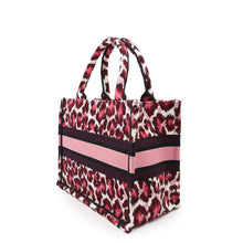 将图像加载到图库查看器中，Dior Book Tote Leopard Pink Canvas Size Small
