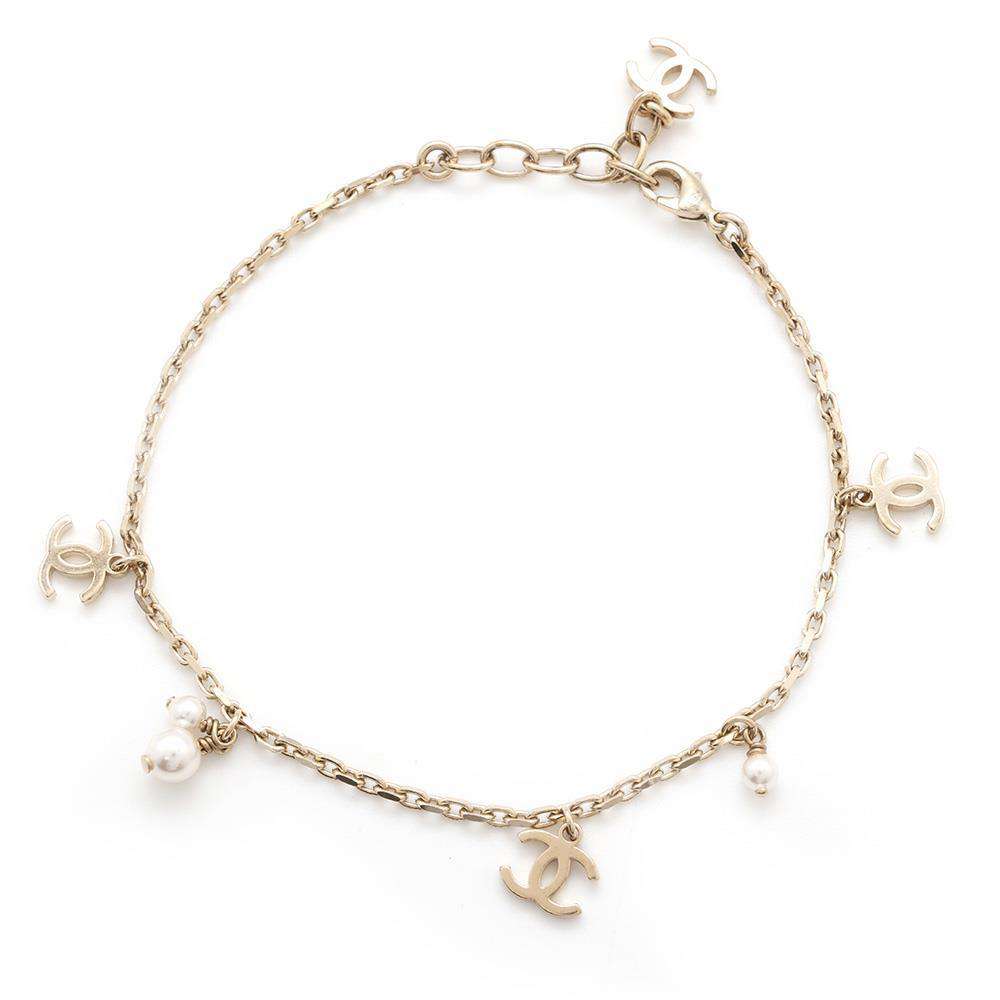 CHANEL CC Logo/Pearl Bracelet Gold Gold Plated Faux Pearl