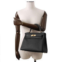 Load image into Gallery viewer, HERMES Kelly Retourne Black Togo Leather Size 28
