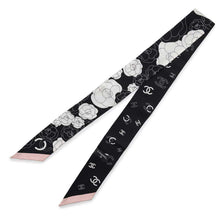 将图像加载到图库查看器中，CHANEL CamelliaPattern Scarf Black/White/Pink Silk100%
