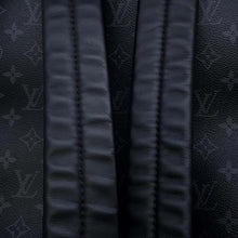 Load image into Gallery viewer, LOUIS VUITTON Discovery・Backpack NoirM22545 Monogram Eclipse Size MM
