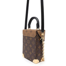 将图像加载到图库查看器中，LOUIS VUITTON Camera box NoirM82465 Monogram Monogram Reverse Canvas
