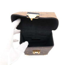 将图像加载到图库查看器中，LOUIS VUITTON Camera box NoirM82465 Monogram Monogram Reverse Canvas
