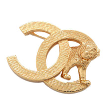 将图像加载到图库查看器中，CHANEL CC Logo Brooch Gold Metal
