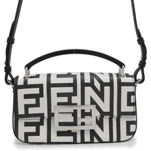 将图像加载到图库查看器中，FENDI Marc Jacobs Collaboration Mamma Bucket Phone Pouch 2WAY Shoulder Bag White/Black7AS142 Leather
