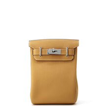 Load image into Gallery viewer, HERMES kelly akkad Natural Sable Togo Leather Size PM
