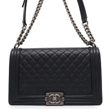 Load image into Gallery viewer, CHANEL Boy Chanel ChainShoulder BlackA92193 Caviar Leather Size 28
