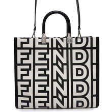 将图像加载到图库查看器中，FENDI Marc Jacobs collaboration Sunshine Tote Black/White8BH386 Leather Size Medium
