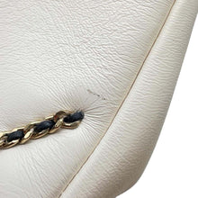 将图像加载到图库查看器中，CHANEL ChainShoulder White/BlackAS2383 Lambskin
