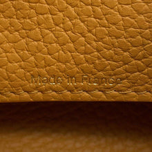 将图像加载到图库查看器中，Delvaux Cool box HoneyAA0567 Calf Leather Size Nano
