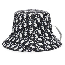 Load image into Gallery viewer, Dior Oblique Check Pattern Reversible Bucket Hat Size 56 Navy/White22VIC923I130 Polyester49% Cotton46% Polyurethane5%
