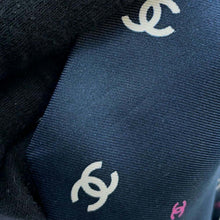 Load image into Gallery viewer, CHANEL CC Logo Ribbon Motif Scrunchie Navy/White/PinkAA9376 Silk100%
