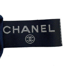 将图像加载到图库查看器中，CHANEL CC Logo Ribbon Motif Scrunchie Navy/White/PinkAA9376 Silk100%
