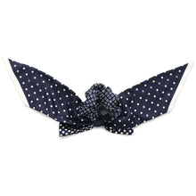 将图像加载到图库查看器中，CHANEL CC Logo Ribbon Motif Polka Dot Scrunchie Navy/WhiteAA9828 Silk100%
